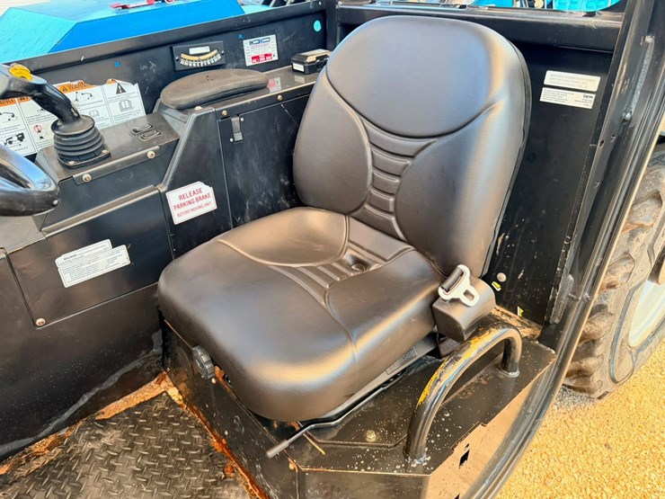 2019-genie-gth1056-image-24