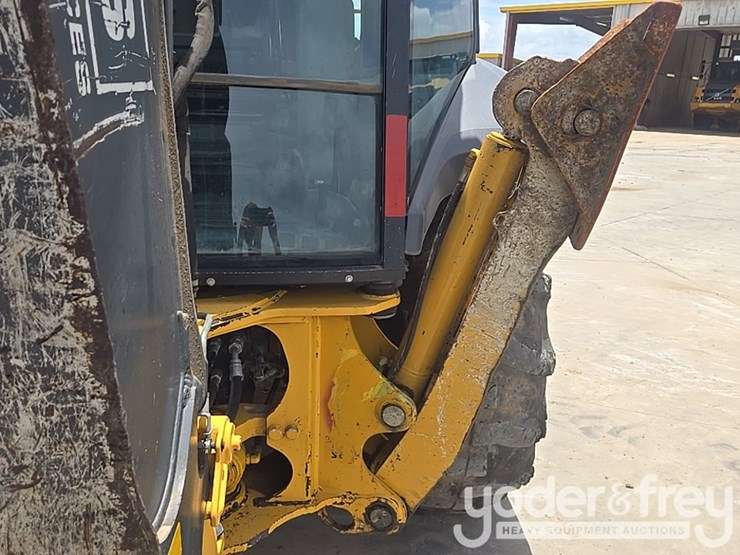 2020-deere-310sl-image-33