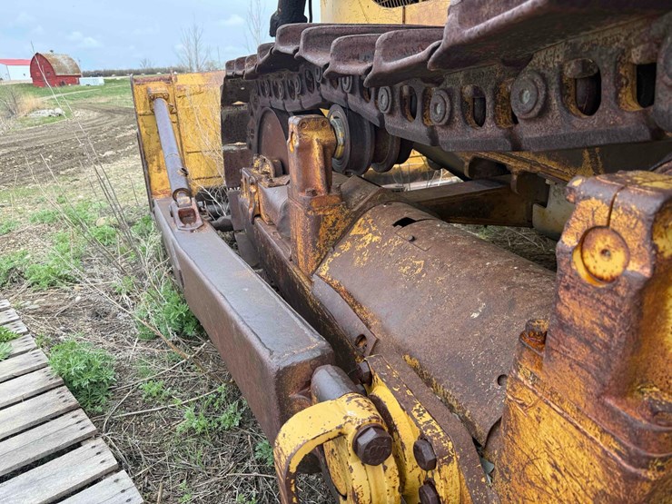 caterpillar-d7f-image-16