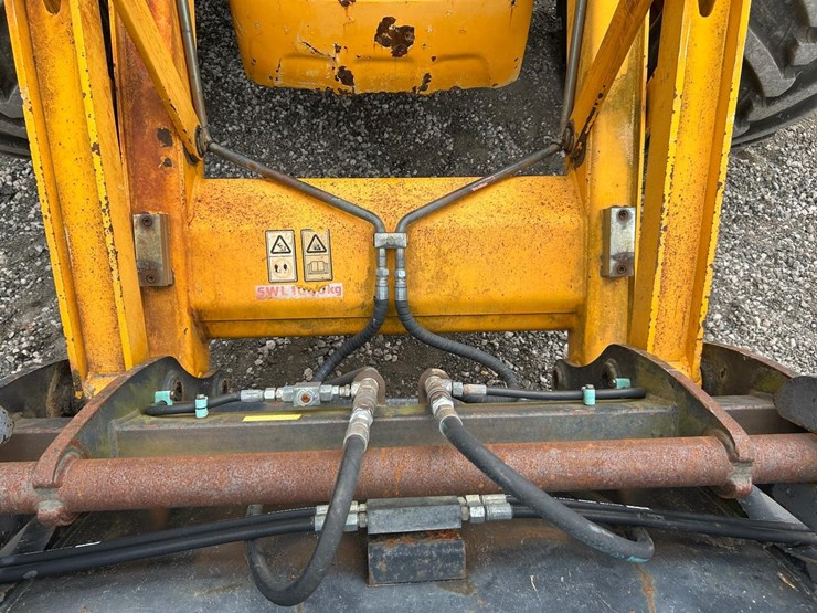 jcb-4cx-image-10