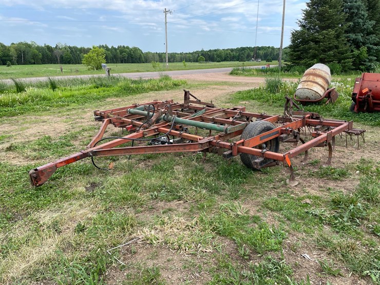 #212-•-field-cultivator-187"-wide-(ringle,-wi)-image-1
