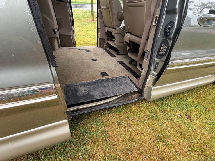 2001-ford-windstar-image-18