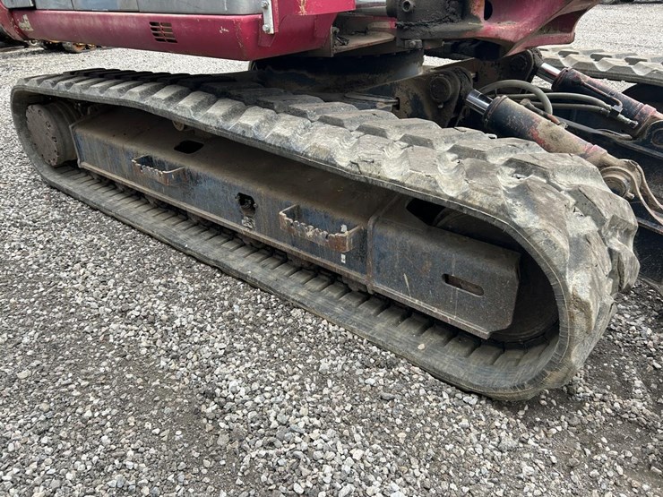 takeuchi-tb1140-image-10