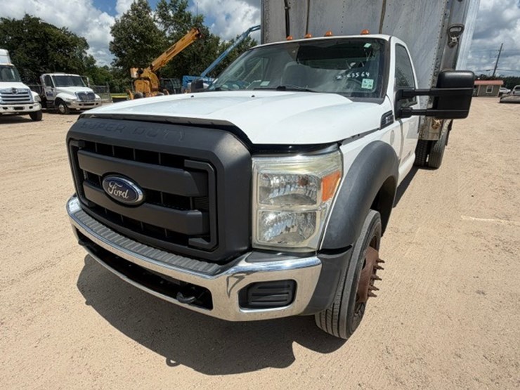 2013-ford-f550-image-22