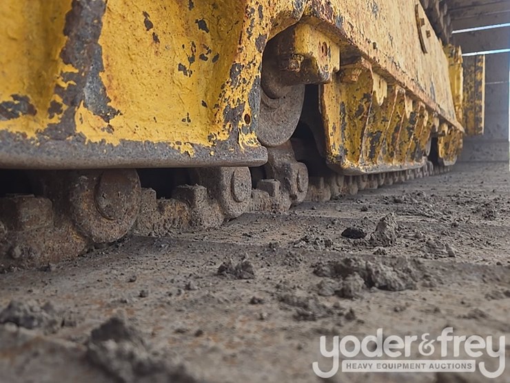 2018-komatsu-d61px-24-image-12