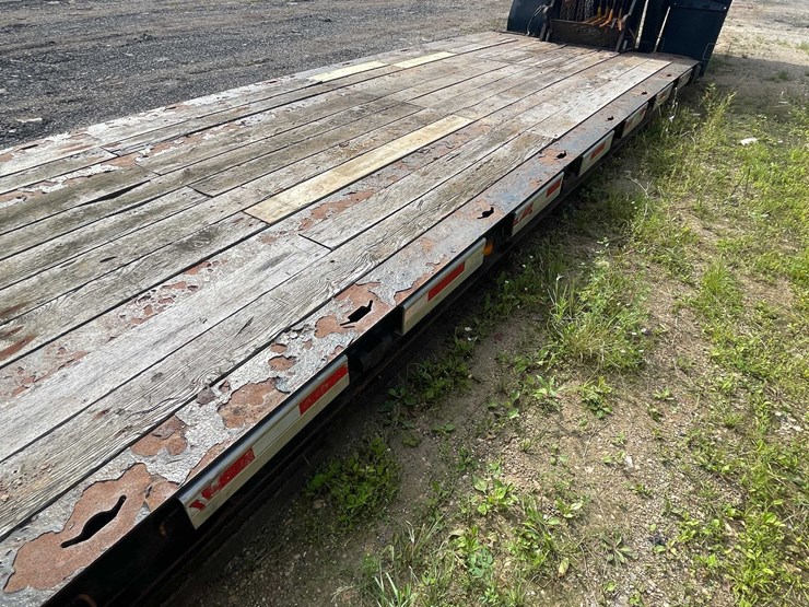 #426-•-1999-landoll-semi-trailer-(has-wi-title)-(denmark,-wi)-image-32