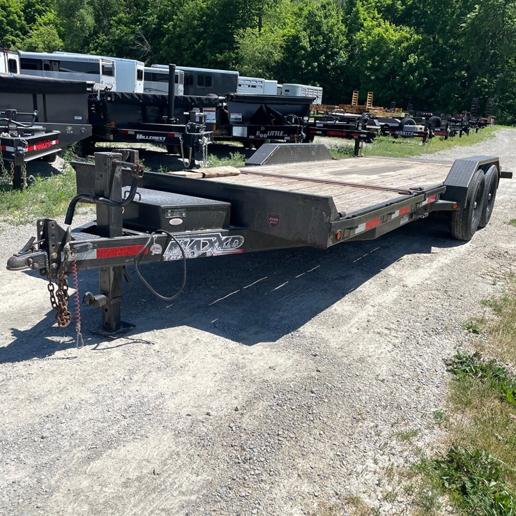 #450 • 2018 Maxx-D 22' Flatbed Tilt Deck Trailer (Has WI Title) (Helenville, WI)