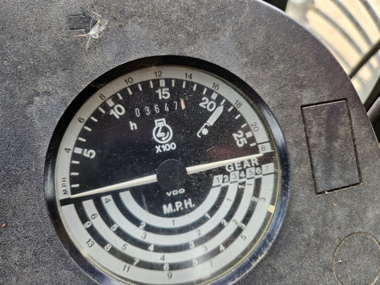 john-deere-2755-image-36
