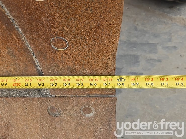 2011-deere-772g-image-16