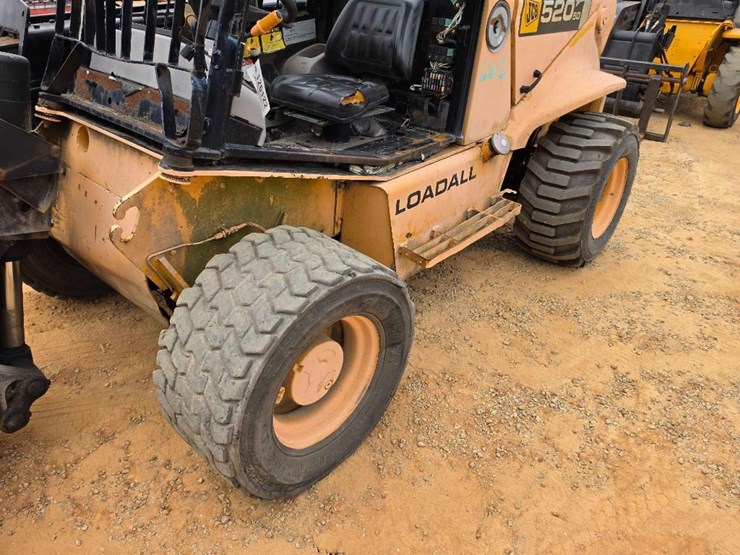 jcb-520-image-6