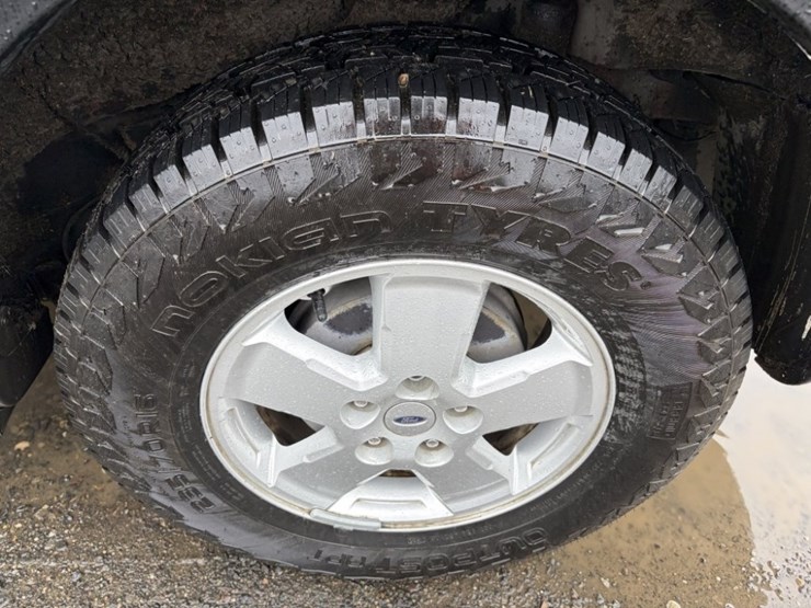 2012-ford-escape-xls-image-17