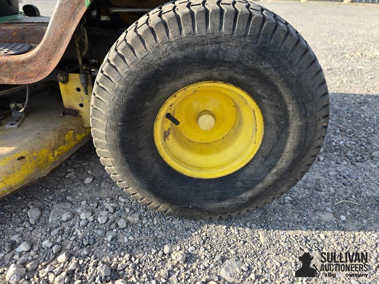 john-deere-la135-image-19