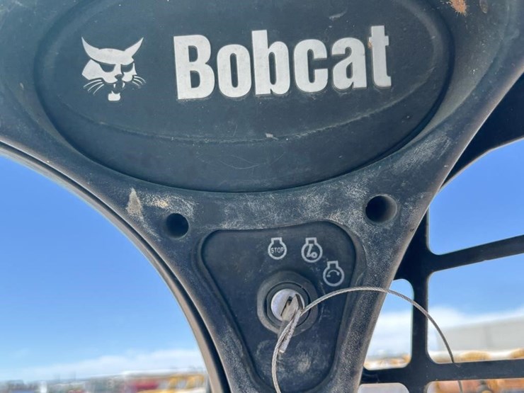 2021-bobcat-s590-image-30