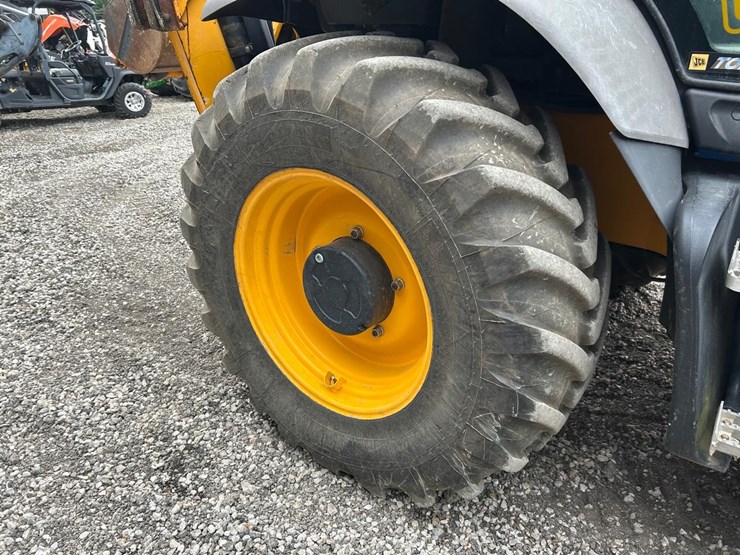 jcb-4cx-image-12