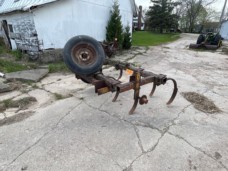 #208-•-brillion-cultivator-(kaukauna,-wi)-image-5