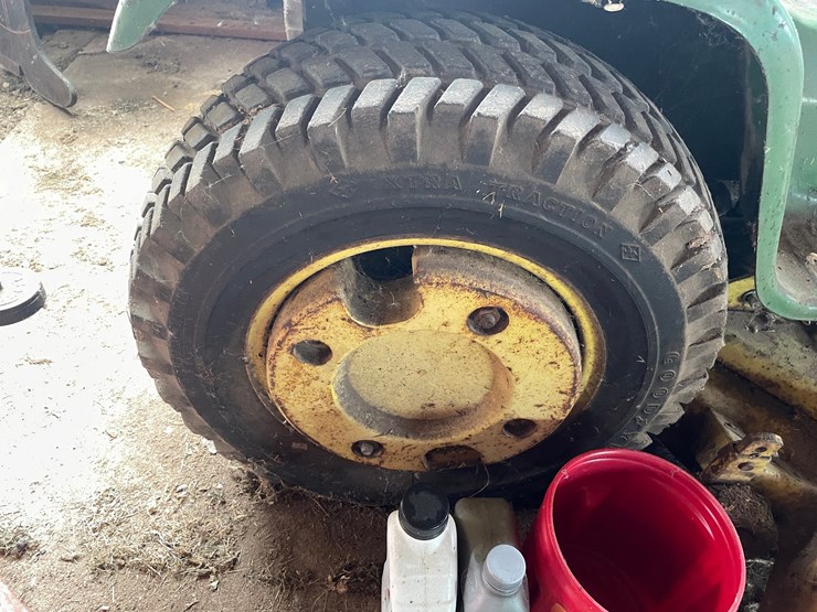 john-deere-110-image-4