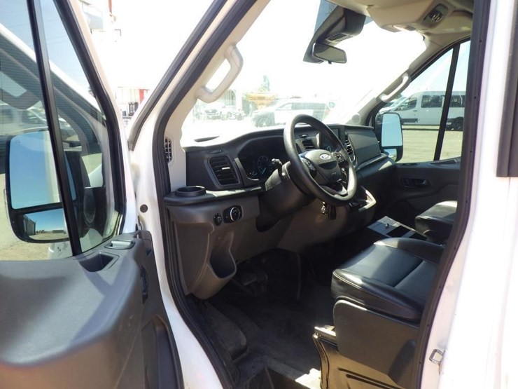 2020-ford-transit-image-5