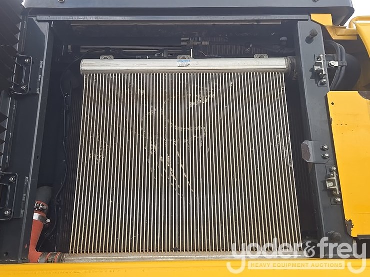 2023-komatsu-pc490-lc-10-image-38