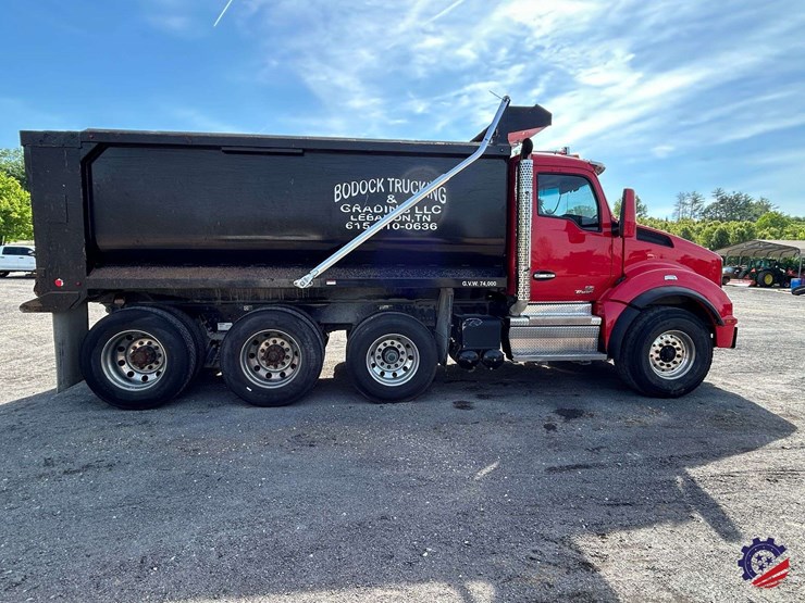 2020-kenworth-t880-image-6