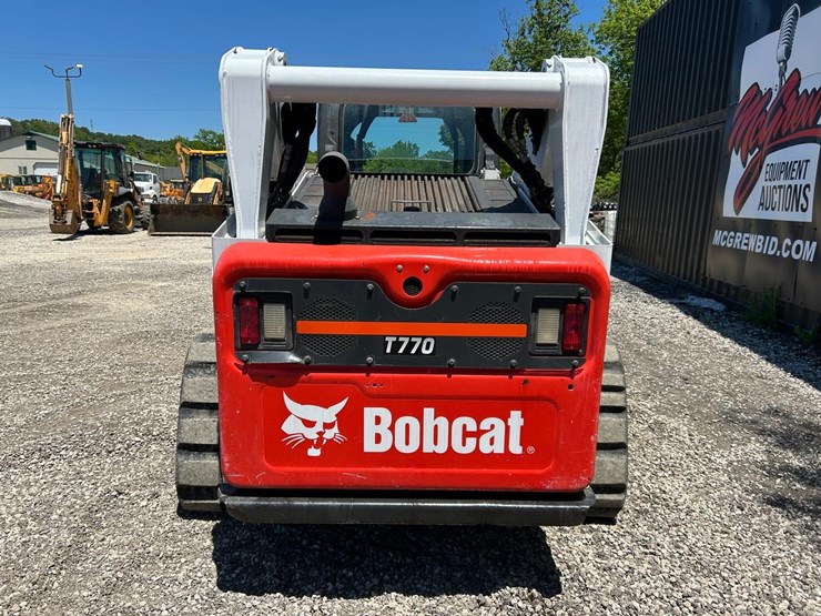 2022-bobcat-t770-image-3
