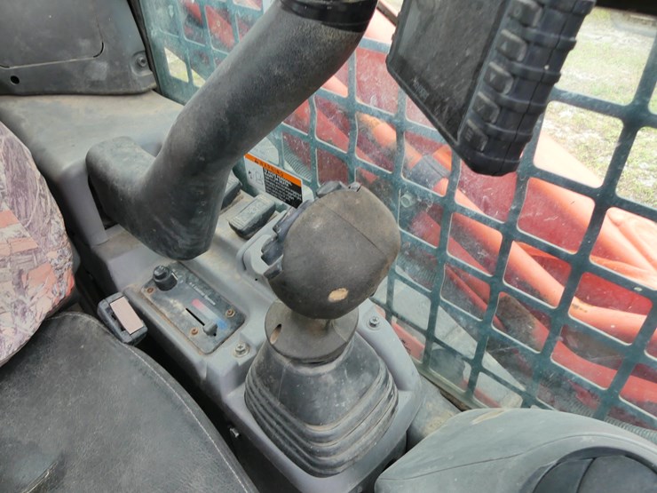 2022-kubota-svl97-2-image-16
