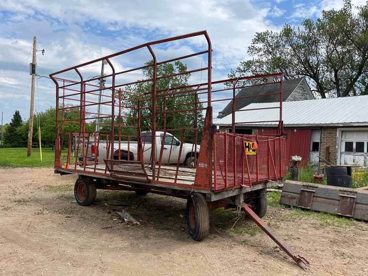 #228-•-h+s-hay-wagon-(ringle,-wi)-image-1