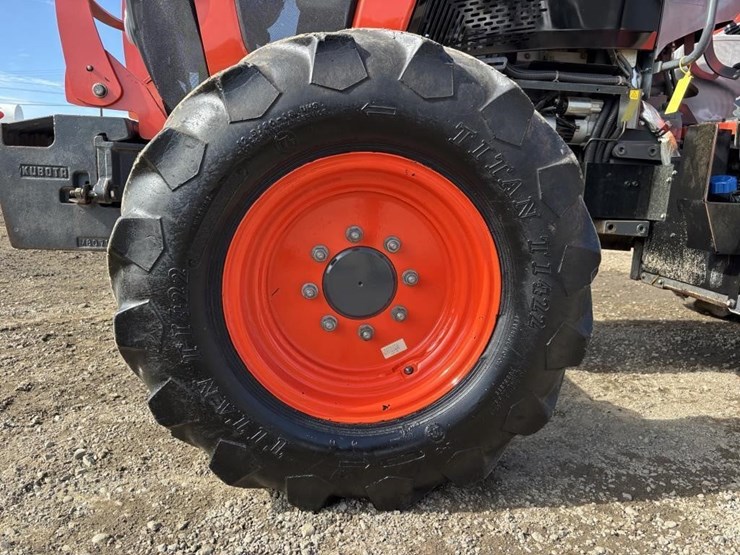 2018-kubota-m5-111d-image-15