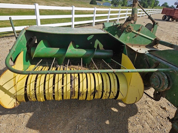 john-deere-24t-image-11