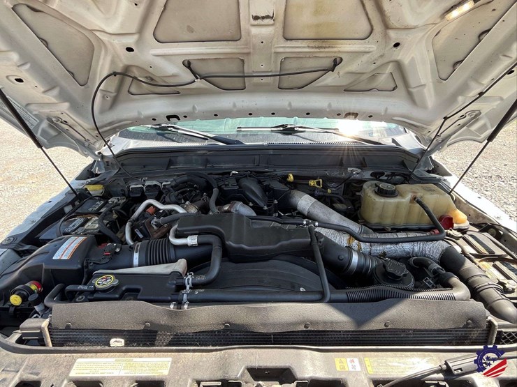 2016-ford-f550-image-36