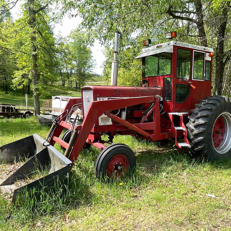 INTERNATIONAL 706