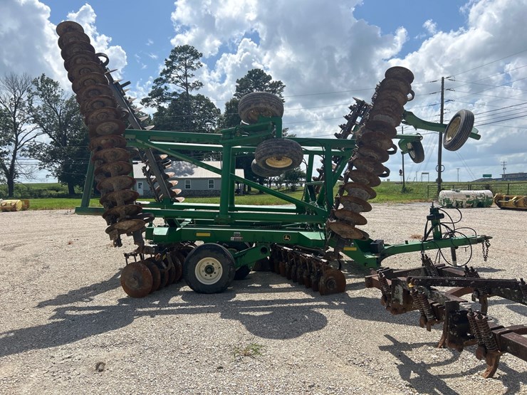 2013-john-deere-2623-image-4