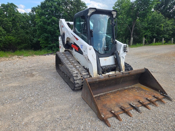 2020-bobcat-t770-image-14
