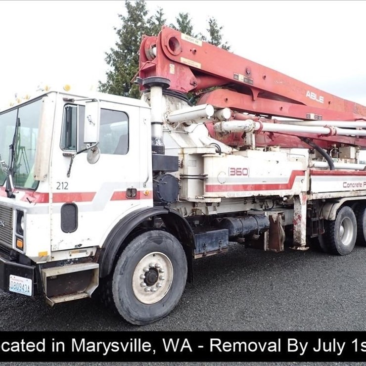 2001 MACK MR688S