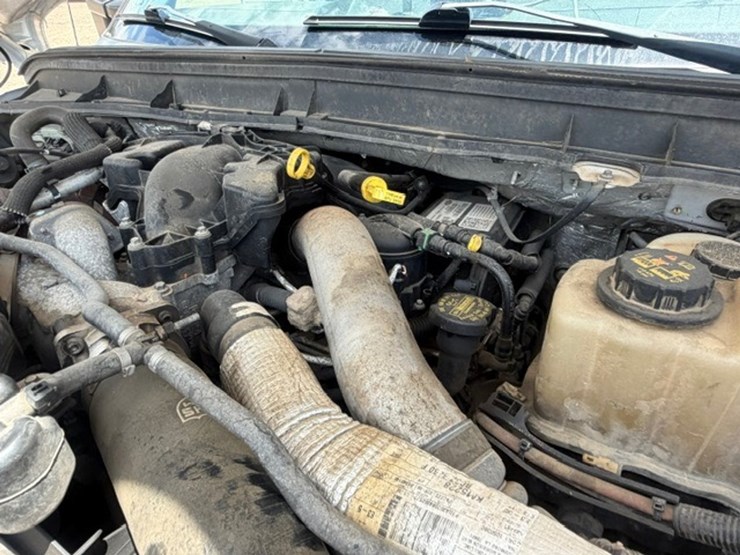 2013-ford-f550-image-64
