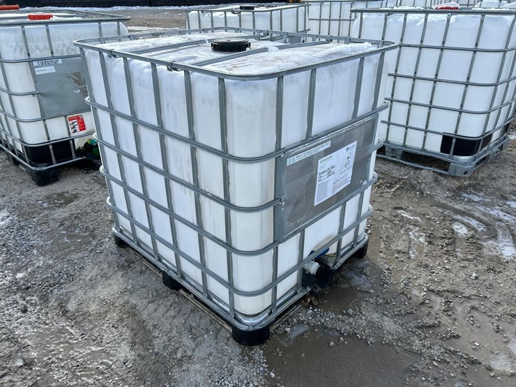 water-tank-tote-image-3