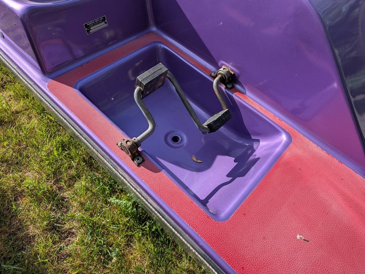 #5450-•-paddle-boat-image-4