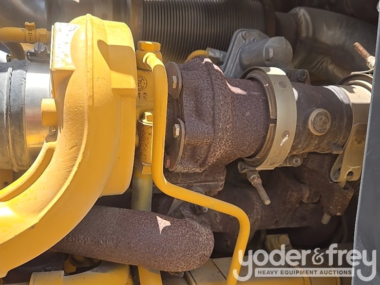 2020-deere-310sl-image-46