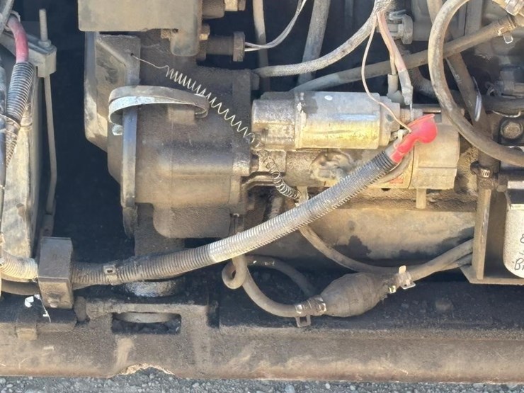 2005-bobcat-t180-image-33