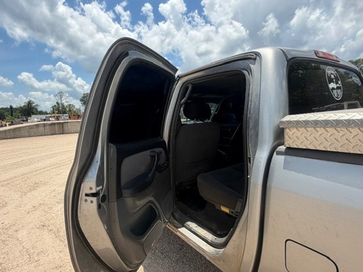 2004-toyota-tundra-image-22