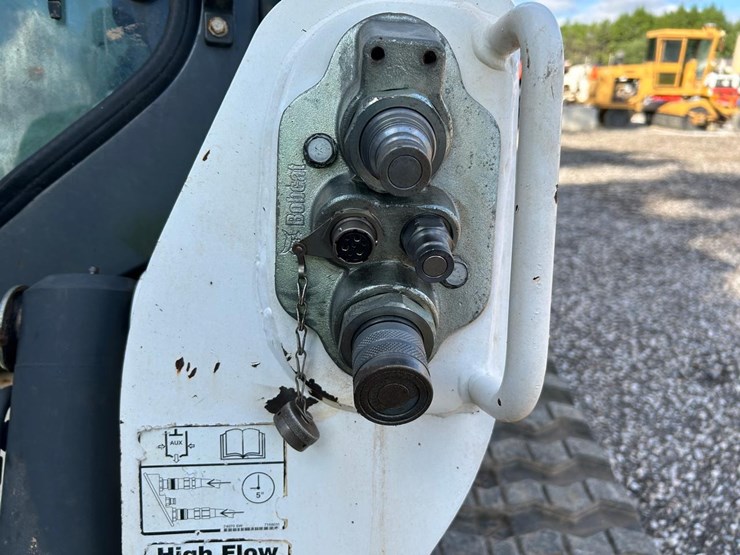 2018-bobcat-t770-image-11