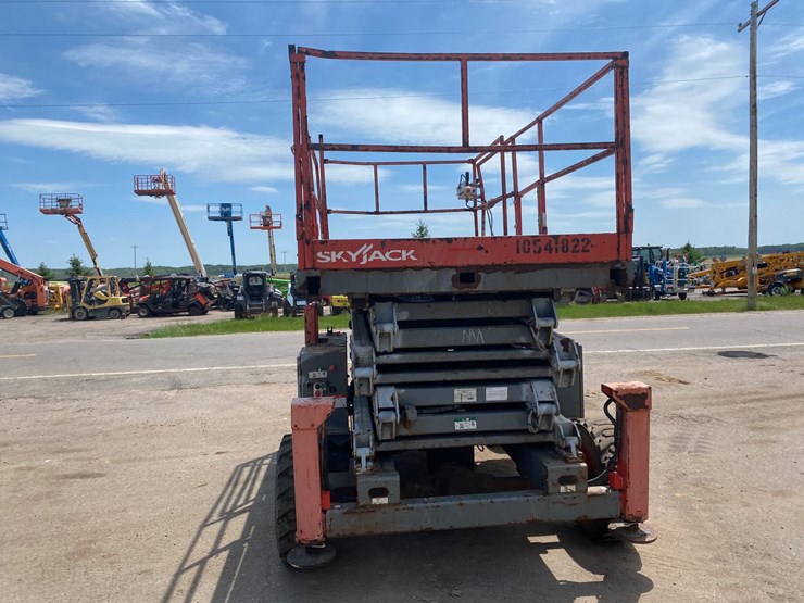 2016-skyjack-sj8841rt-image-9
