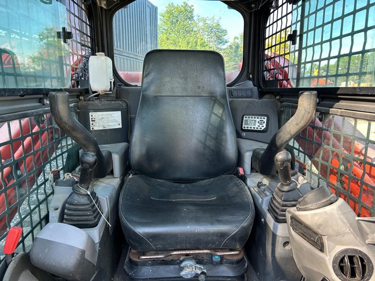kubota-svl75-2-image-19