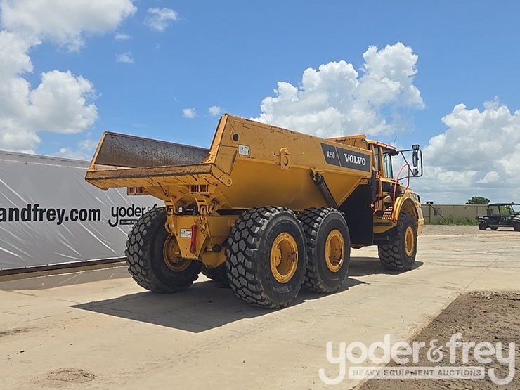 2022-volvo-a25g-image-5