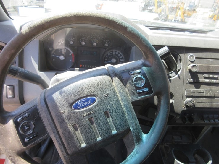 2015-ford-f550-xl-sd-image-8