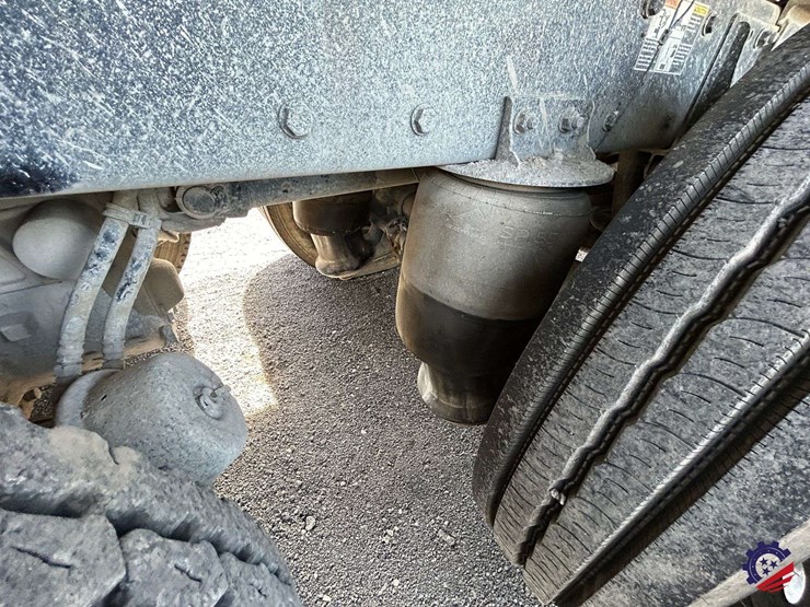 2020-kenworth-t880-image-47