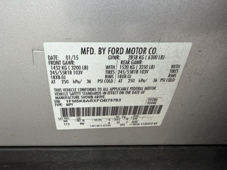 2015-ford-explorer-image-10