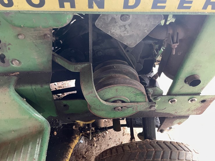 john-deere-110-image-7