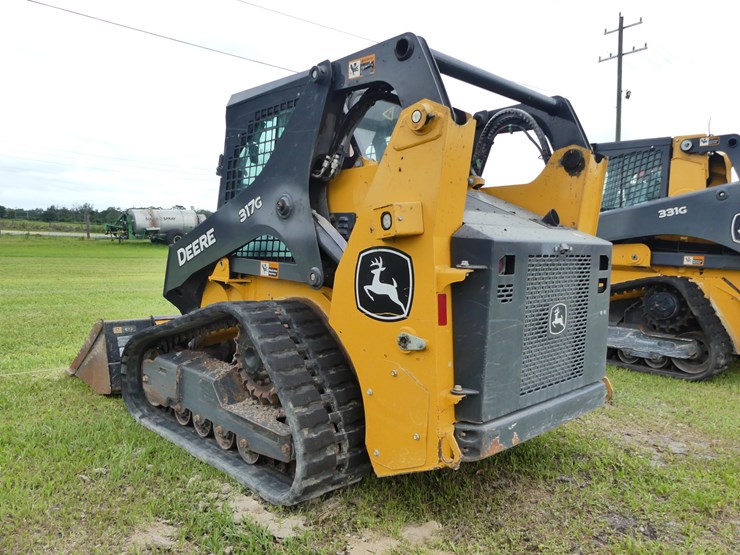 2023-deere-317g-image-10