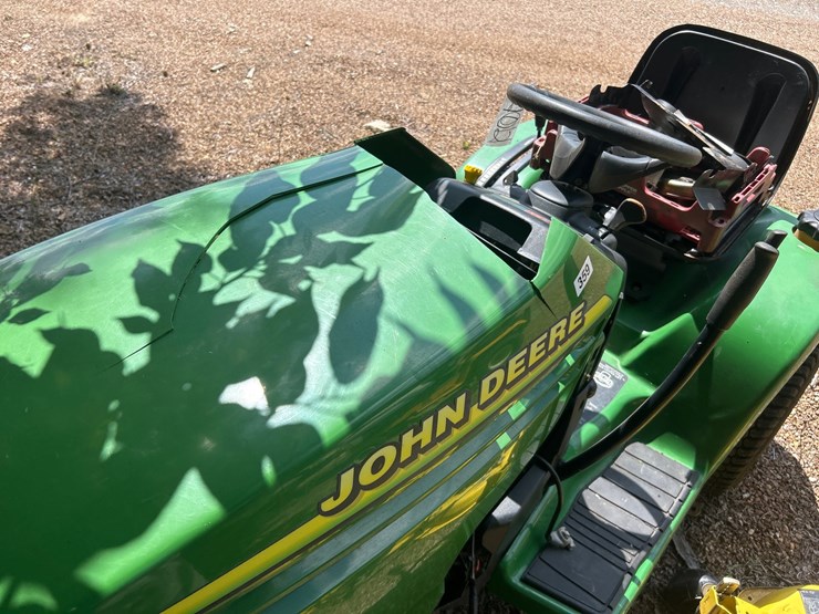 john-deere-gt235-image-5