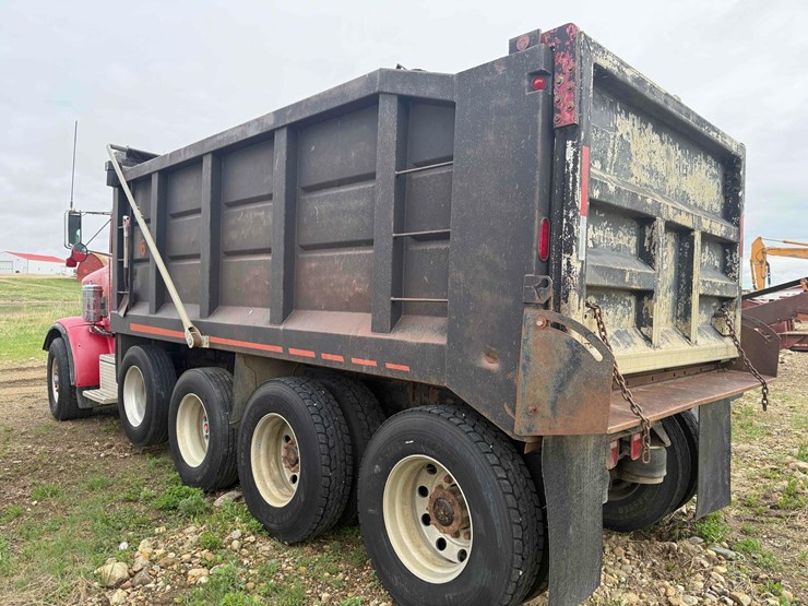 1995-peterbilt-dump-truck-image-4